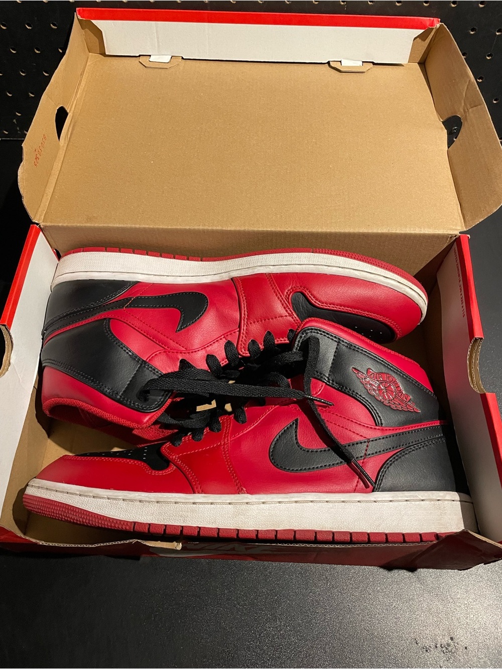 Nike Air Jordan 1 High - Red/Black